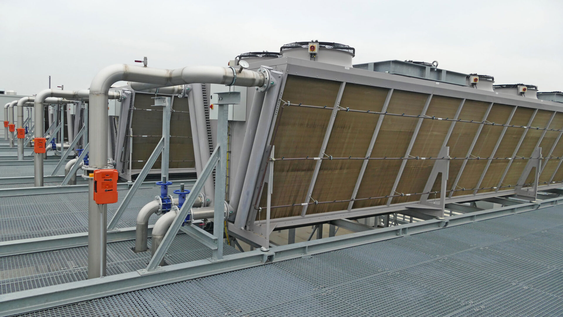 Benefits of Fitting Adiabatic Sprays and Fixed Speed Inverters to Existing Chillers