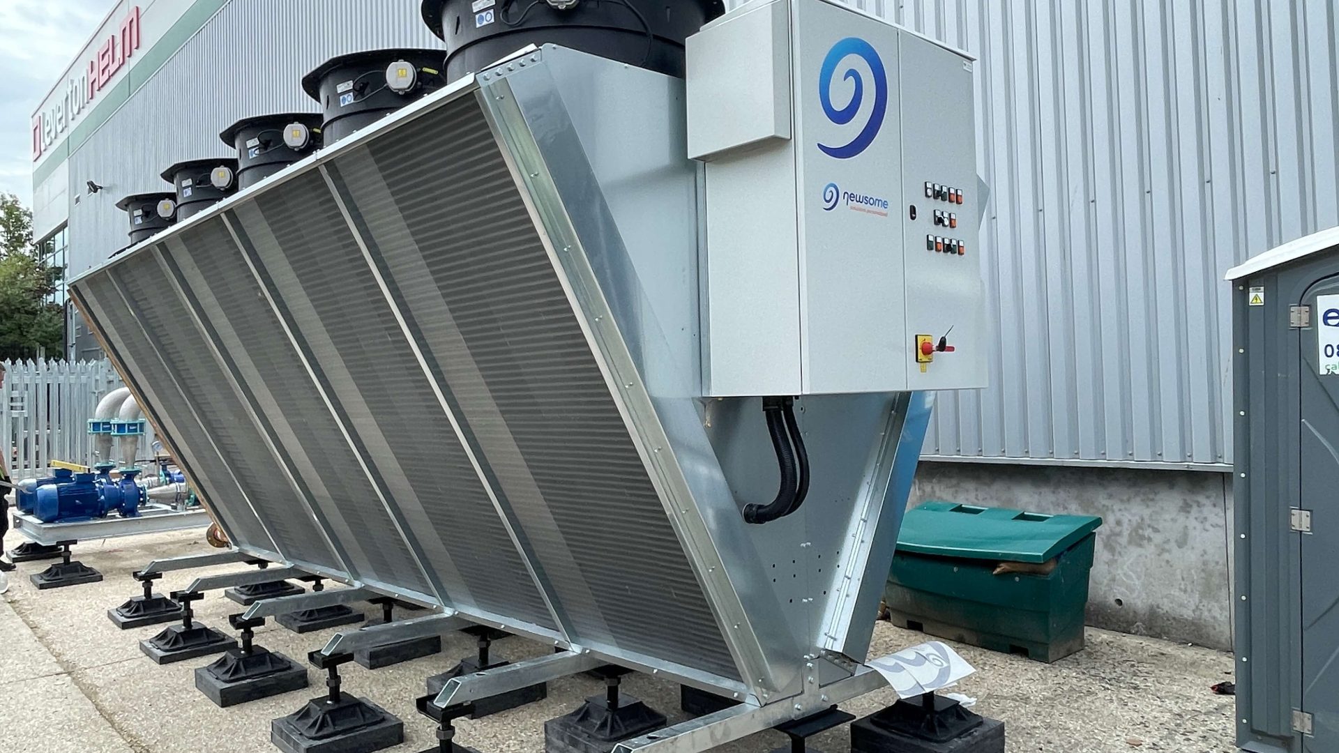 Newsome Ltd Successfully Completes Installation of Vacuum Pump Chiller and Free Cooling Unit for Global Lithium Chemicals Manufacturer
